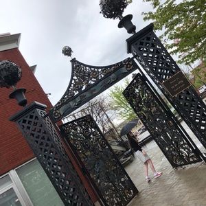 Meet your Posher, Lana